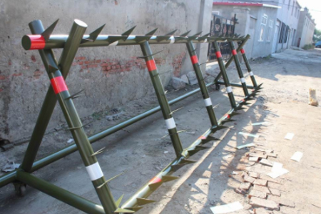 軍用路障